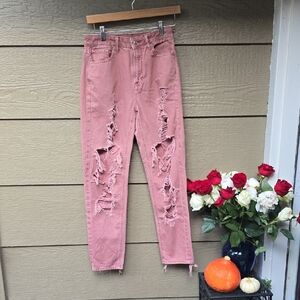 American Eagle Next Level Stretch Pink Mom Jeans Destructed Destroyed 2 R reg